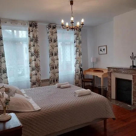 La Maison De Léonie