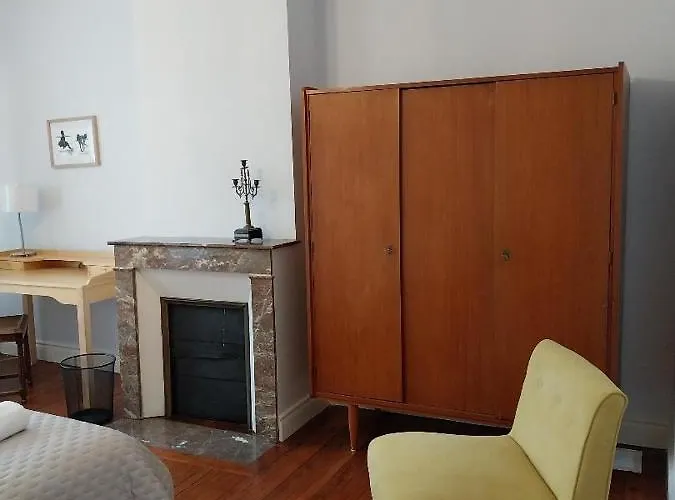 La Maison De Léonie